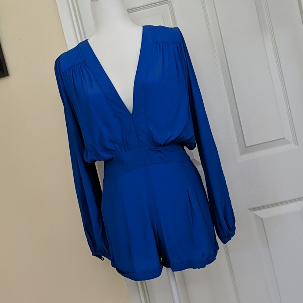 Blue long sleeve jumper